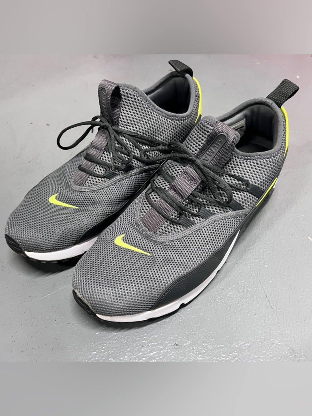 Nike Air Max 90 EZ Mesh Men's 12 Sneakers